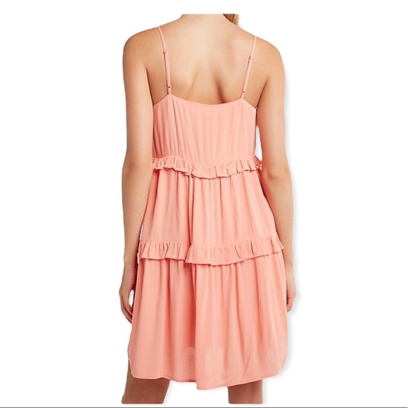 EXPRESS Amalfi Blush Tiered Ruffle Trapeze Dress M NWT - Picture 4 of 10